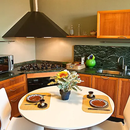 B&B Temenos 파르마
