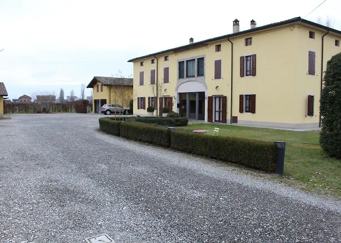 Temenos Bed & Breakfast Parma